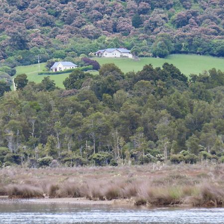 Hilltop Accommodation Catlins Papatowai Bagian luar foto
