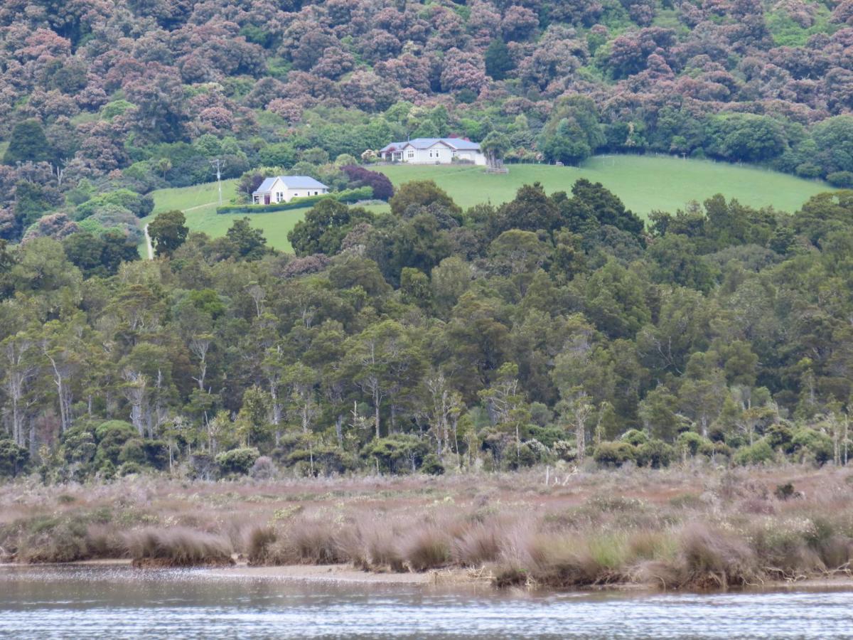 Hilltop Accommodation Catlins Papatowai Bagian luar foto